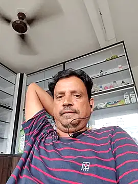 Snapshot of Raj1043 chatting on 10/31/25, 06:54 Raj1043 online show from 10/31/25, 06:54