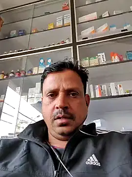 Raj1043 online show from 12/15/25, 05:57