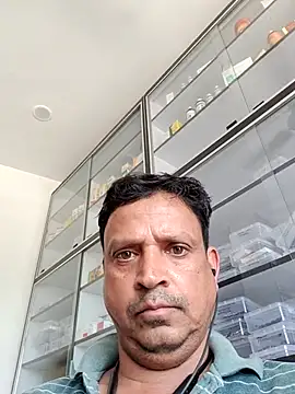 Snapshot of Raj1043 chatting on 05/20/26, 06:32 Raj1043 online show from 05/20/26, 06:32