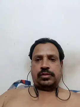 Snapshot of Raj1043 chatting on 01/24/25, 10:32 Raj1043 online show from 01/24/25, 10:32