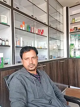 Raj1043 online show from 11/14/25, 05:11