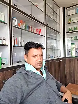 Raj1043 online show from 11/24/25, 05:18