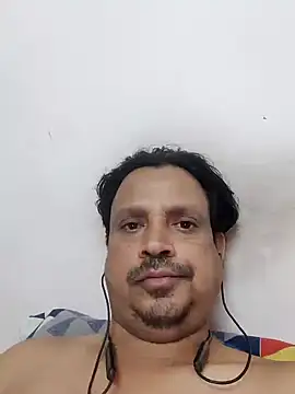 Snapshot of Raj1043 chatting on 12/29/24, 12:45 Raj1043 online show from 12/29/24, 12:45