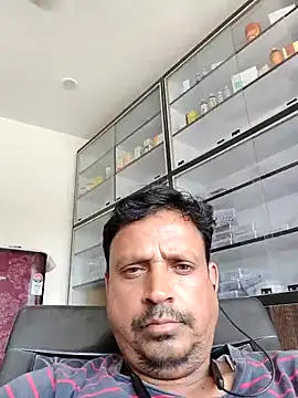 Snapshot of Raj1043 chatting on 06/02/26, 06:57 Raj1043 online show from 06/02/26, 06:57