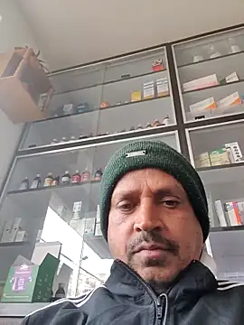 Raj1043 online show from 12/18/25, 05:34