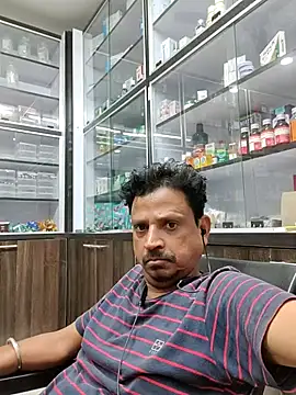 Snapshot of Raj1043 chatting on 04/01/26, 03:09 Raj1043 online show from 04/01/26, 03:09