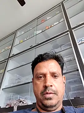 Snapshot of Raj1043 chatting on 05/29/26, 07:25 Raj1043 online show from 05/29/26, 07:25