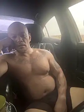 Snapshot of EatMyCake831 chatting on 09/29/25, 03:50 EatMyCake831 online show from 09/29/25, 03:50