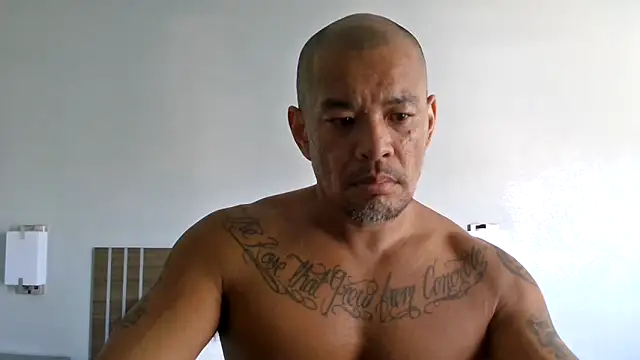 Snapshot of EatMyCake831 chatting on 09/30/25, 07:31 EatMyCake831 online show from 09/30/25, 07:31