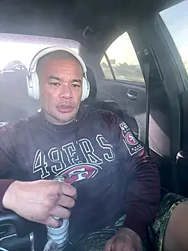 EatMyCake831 online show from 12/15/25, 06:14