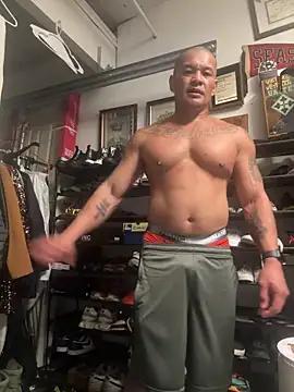 Snapshot of EatMyCake831 chatting on 09/25/25, 09:04 EatMyCake831 online show from 09/25/25, 09:04