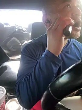 EatMyCake831 online show from 12/17/25, 06:57