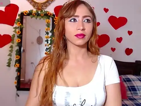 Snapshot of MeganCrouch chatting on 02/18/26, 07:54 MeganCrouch online show from 02/18/26, 07:54