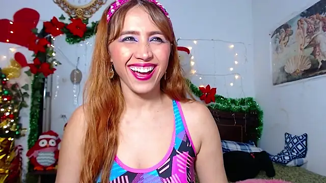 Snapshot of MeganCrouch chatting on 12/21/25, 01:19 MeganCrouch online show from 12/21/25, 01:19