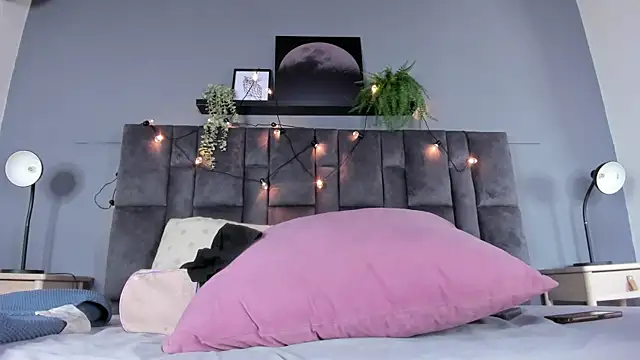 Snapshot of DulceAurora__ chatting on 05/19/26, 02:51 DulceAurora online show from 05/19/26, 02:51