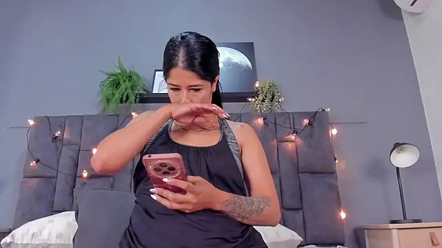 DulceAurora   online show from 12/19/25, 02:59