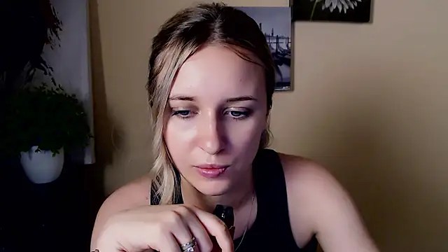 Snapshot of _Nicole_new chatting on 06/07/26, 10:31 Nicole new online show from 06/07/26, 10:31