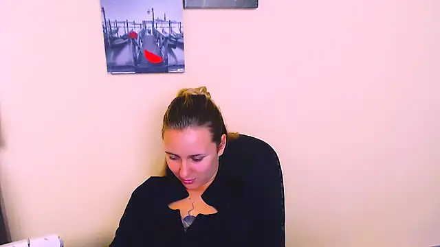  Nicole new online show from 07/29/26, 07:18