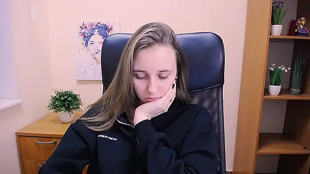 Snapshot of _Nicole_new chatting on 01/24/25, 07:19 Nicole new online show from 01/24/25, 07:19