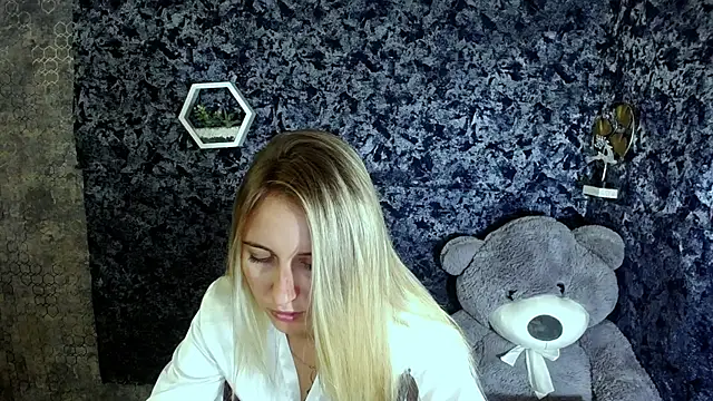  Nicole new online show from 08/01/26, 06:55