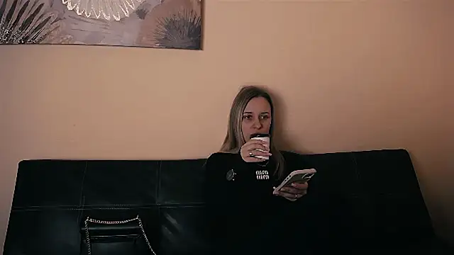  Nicole new online show from 03/21/26, 11:25