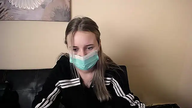 Snapshot of _Nicole_new chatting on 01/06/26, 04:44 Nicole new online show from 01/06/26, 04:44