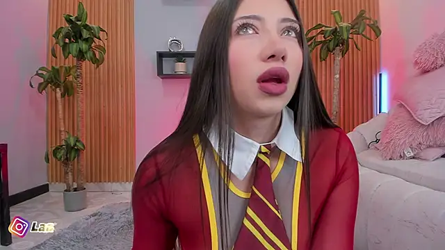 Aixaa charles online show from 11/06/25, 12:09