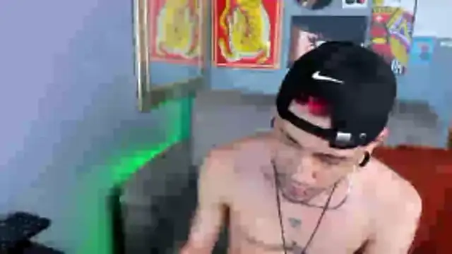 Snapshot of MurdockH chatting on 12/02/25, 08:43 MurdockH online show from 12/02/25, 08:43