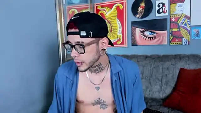 Snapshot of MurdockH chatting on 11/23/25, 05:50 MurdockH online show from 11/23/25, 05:50