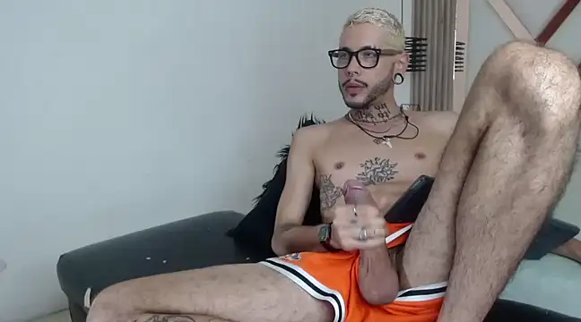 Snapshot of MurdockH chatting on 03/06/25, 04:30 MurdockH online show from 03/06/25, 04:30