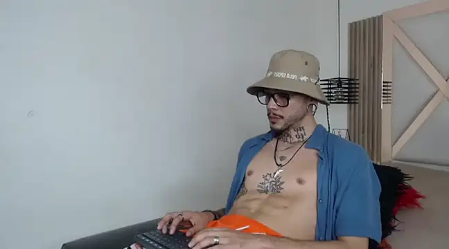 Snapshot of MurdockH chatting on 03/08/25, 08:11 MurdockH online show from 03/08/25, 08:11