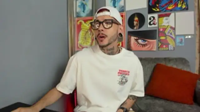 Snapshot of MurdockH chatting on 10/27/25, 05:19 MurdockH online show from 10/27/25, 05:19