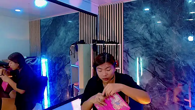 Isalombardi online show from 10/29/25, 02:32