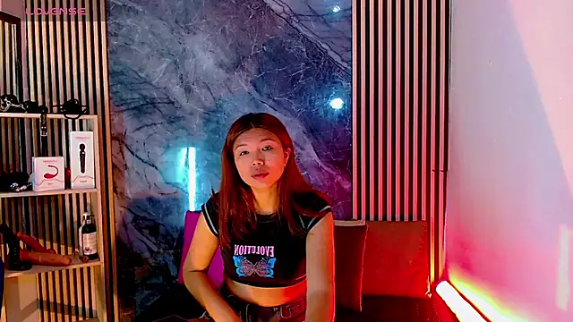 Isalombardi online show from 11/07/25, 02:49