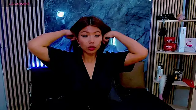 Isalombardi online show from 09/27/25, 02:12