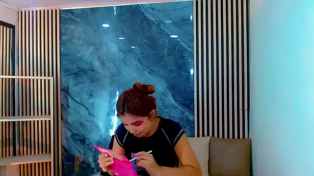 Isalombardi online show from 10/04/25, 03:30