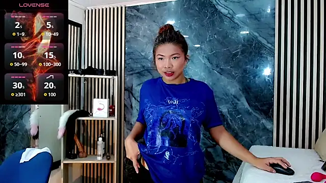 Isalombardi online show from 10/10/25, 02:56