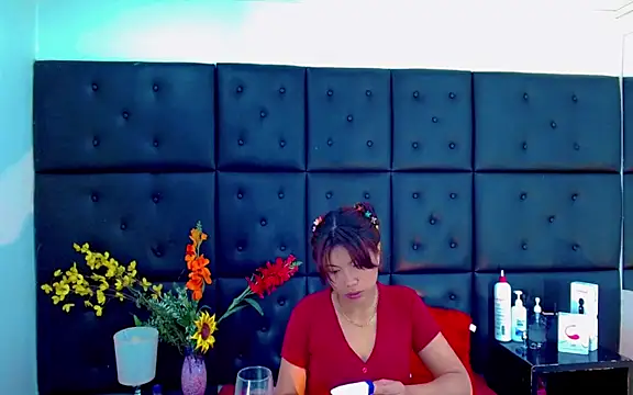 Isalombardi online show from 02/11/26, 03:28