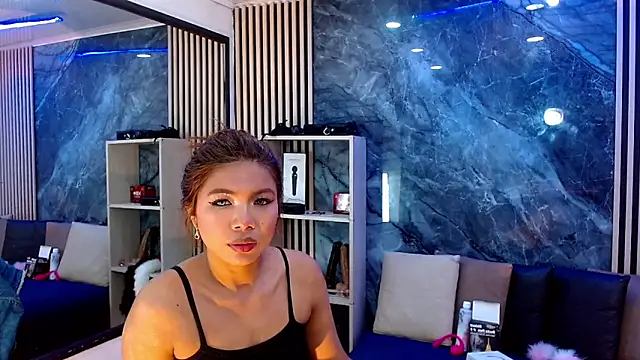 Isalombardi online show from 09/26/25, 04:41