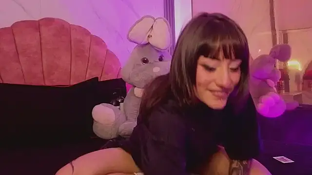 Layla Cullen online show from 11/06/25, 07:29