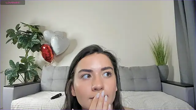 Snapshot of NicoleLuv chatting on 03/16/25, 07:17 NicoleLuv online show from 03/16/25, 07:17