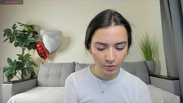 Snapshot of NicoleLuv chatting on 03/17/25, 04:11 NicoleLuv online show from 03/17/25, 04:11