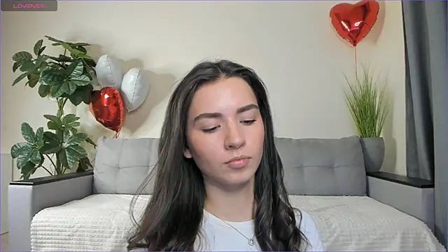 Snapshot of NicoleLuv chatting on 03/09/25, 04:11 NicoleLuv online show from 03/09/25, 04:11