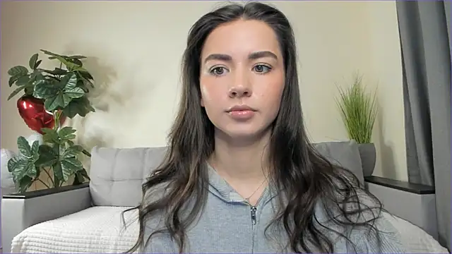 Snapshot of NicoleLuv chatting on 03/06/25, 01:03 NicoleLuv online show from 03/06/25, 01:03