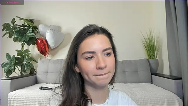 Snapshot of NicoleLuv chatting on 03/16/25, 04:12 NicoleLuv online show from 03/16/25, 04:12