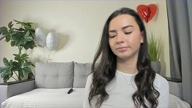 Snapshot of NicoleLuv chatting on 03/07/25, 01:29 NicoleLuv online show from 03/07/25, 01:29