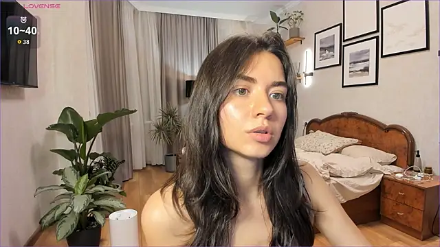 Snapshot of NicoleLuv chatting on 09/17/25, 07:05 NicoleLuv online show from 09/17/25, 07:05