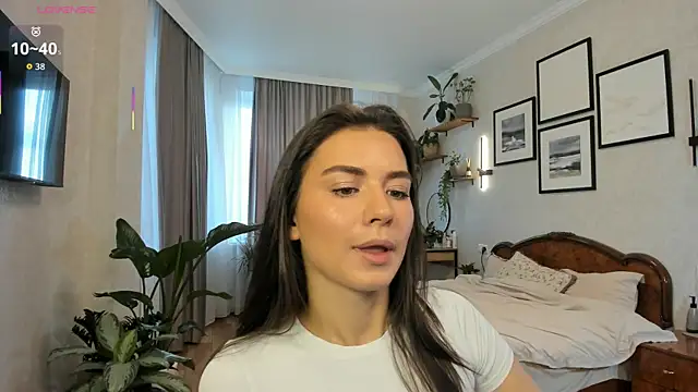 Snapshot of NicoleLuv chatting on 09/21/25, 02:00 NicoleLuv online show from 09/21/25, 02:00