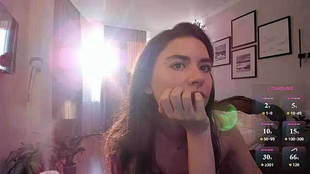 Snapshot of NicoleLuv chatting on 05/19/26, 05:09 NicoleLuv online show from 05/19/26, 05:09