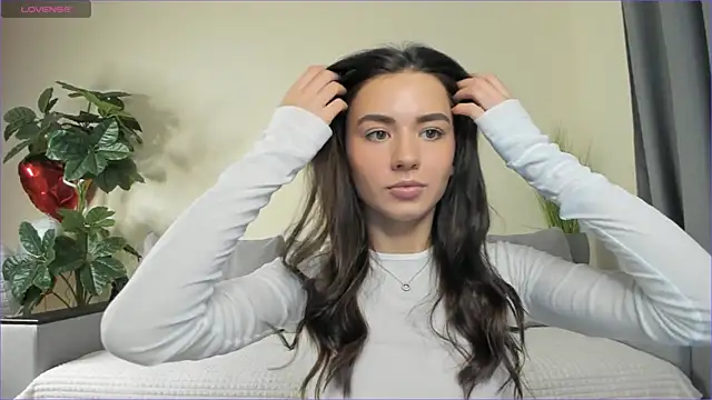 Snapshot of NicoleLuv chatting on 02/27/25, 01:07 NicoleLuv online show from 02/27/25, 01:07